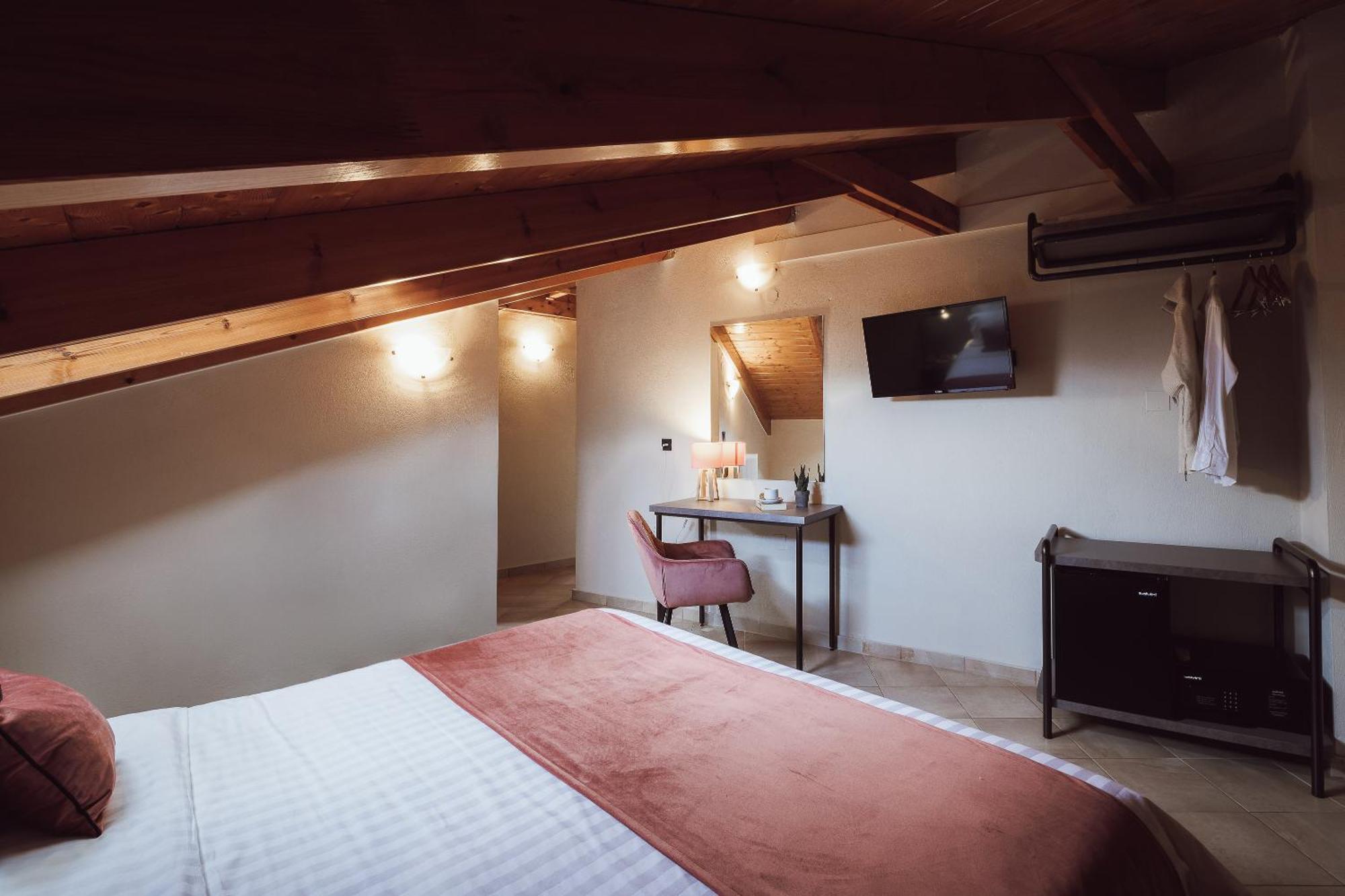 Akti Hotel Ioannina Ngoại thất bức ảnh