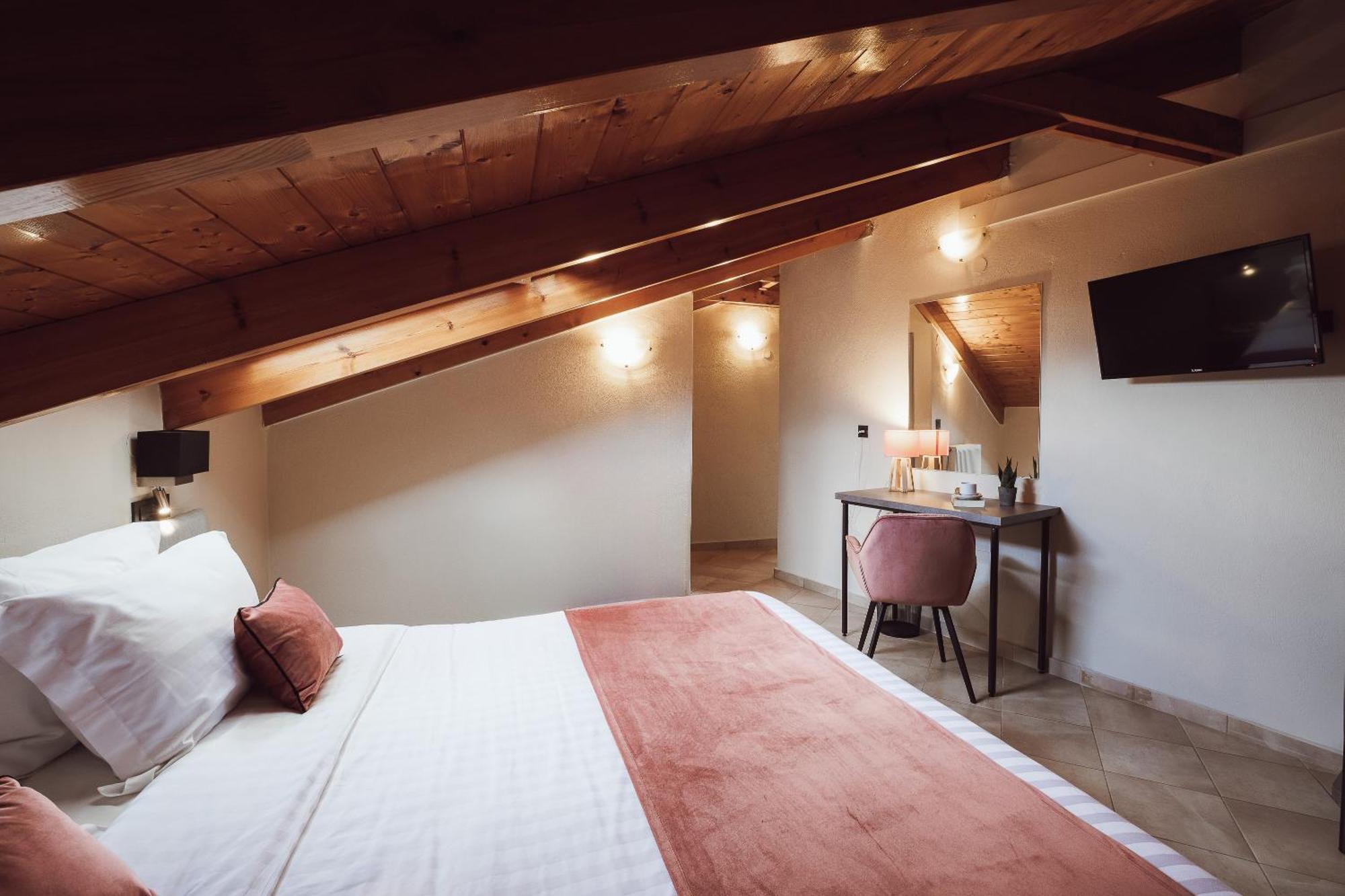 Akti Hotel Ioannina Ngoại thất bức ảnh