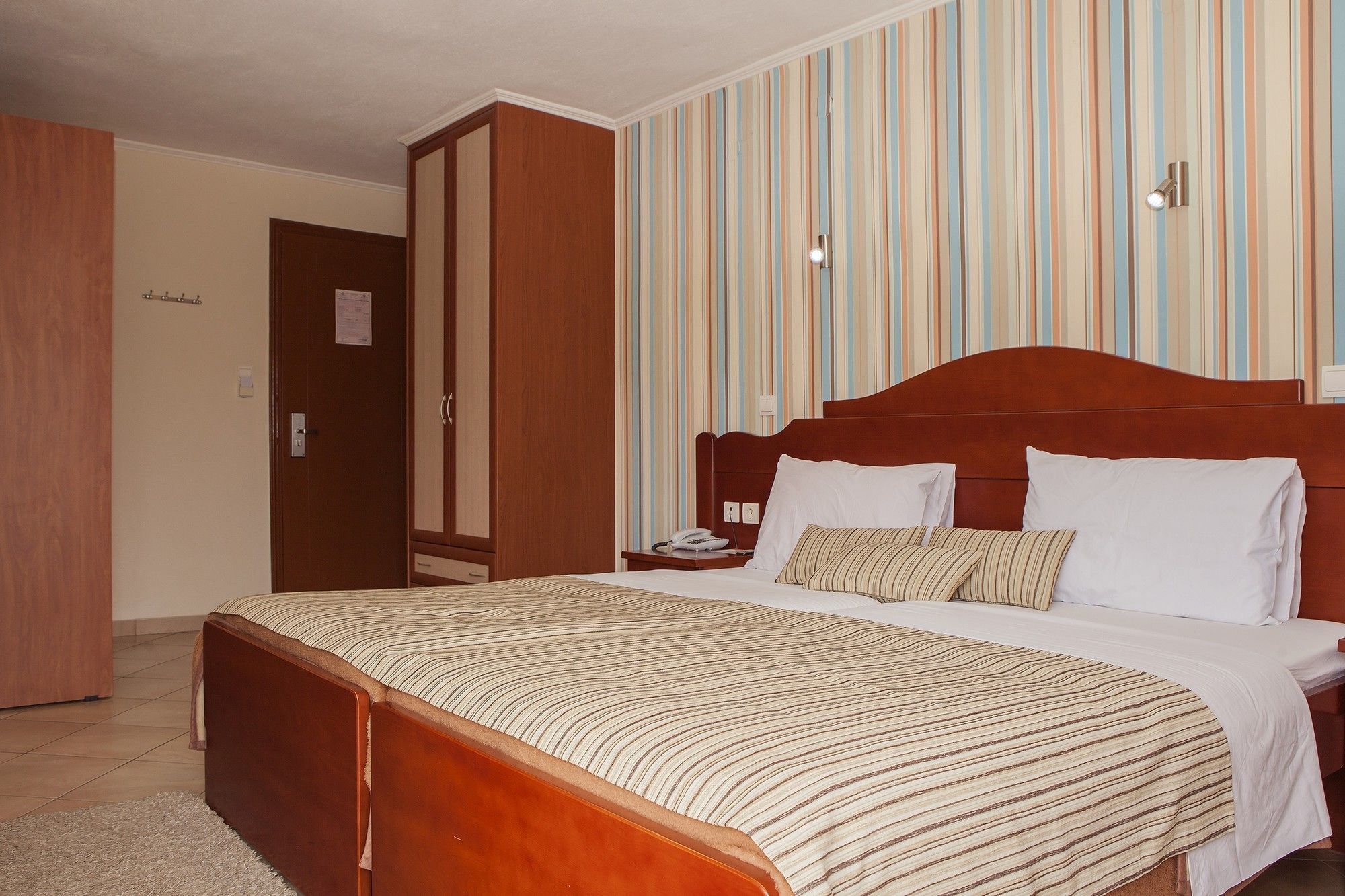 Akti Hotel Ioannina Ngoại thất bức ảnh